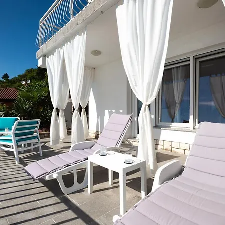 Viky Apartment Kraljevica