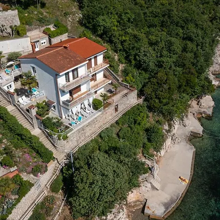 Apartment Viky Kraljevica